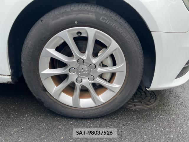 Audi A3 2015-06 8779530-5