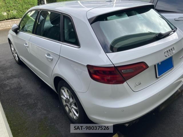 Audi A3 2015-06 8779530-7