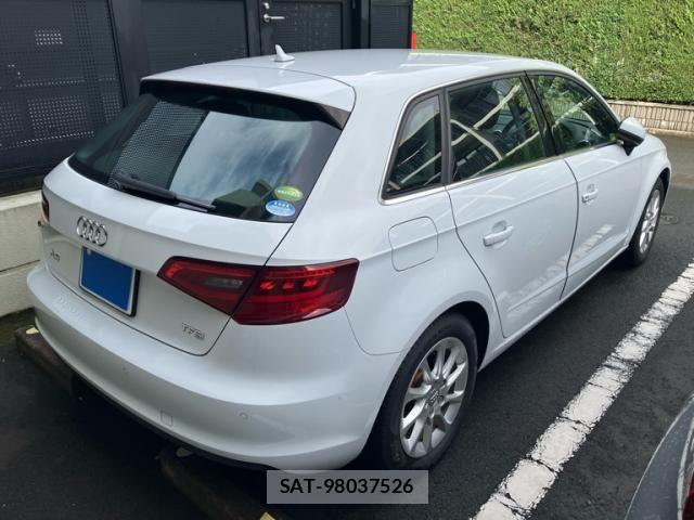Audi A3 2015-06 8779530-8