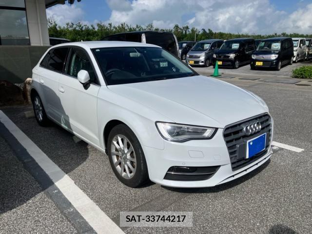 Audi A3 2015-11 8779532-1