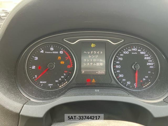 Audi A3 2015-11 8779532-19
