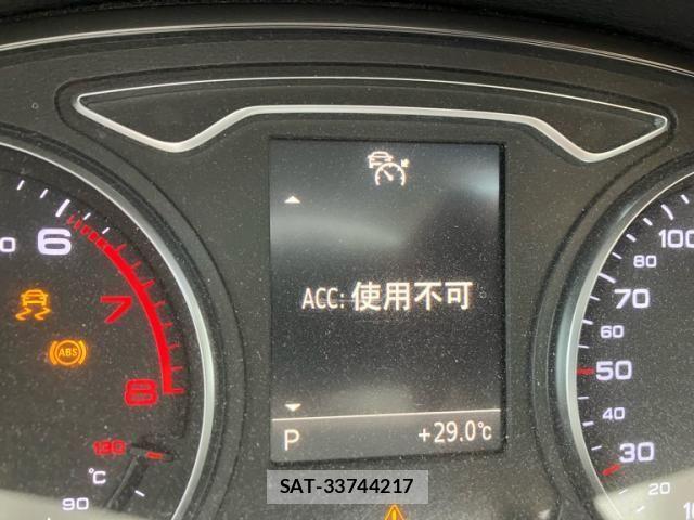 Audi A3 2015-11 8779532-24