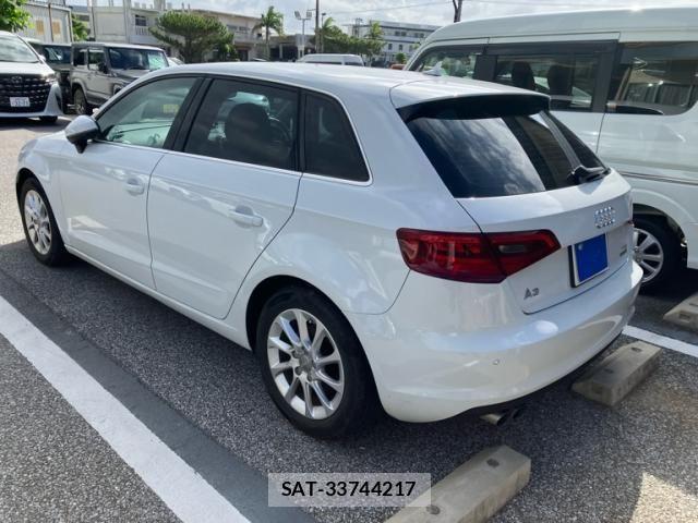 Audi A3 2015-11 8779532-2
