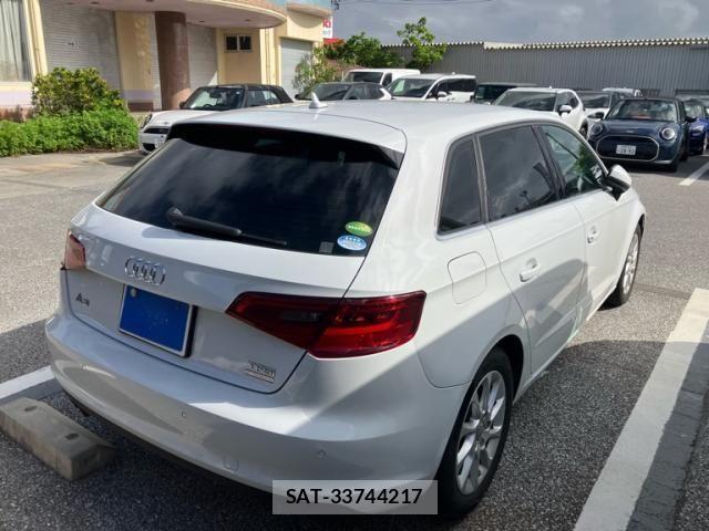 Audi A3 2015-11 8779532-3