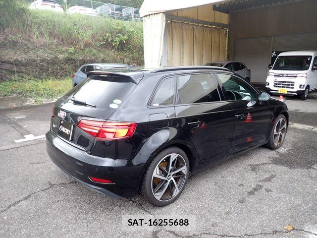 Audi A3 2020-01 8779525-6