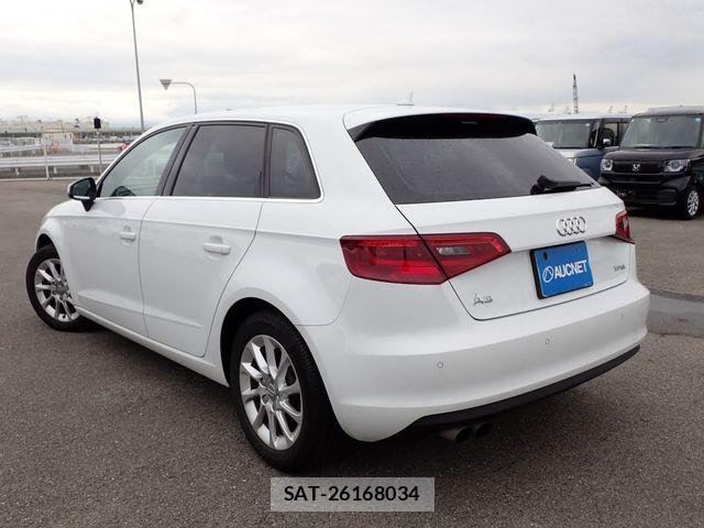 Audi A3 2015-08 8779524-2