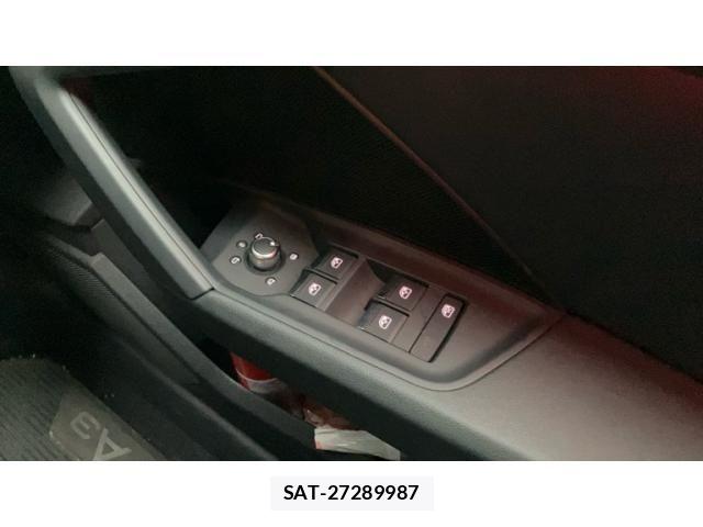 Audi A3 2023-11 8795291-2