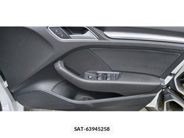 Audi A3 2019-01 8795292-17