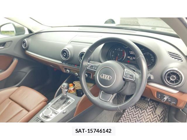 Audi A3 2013-10 8827896-7