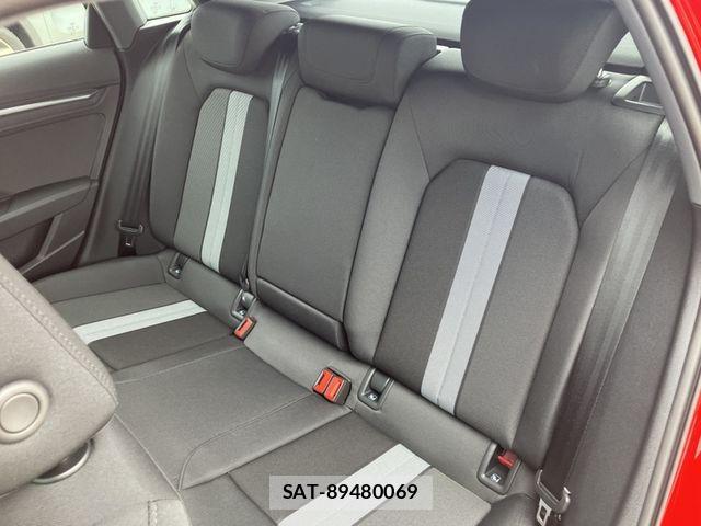 Audi A3 2025-10 8827893-12