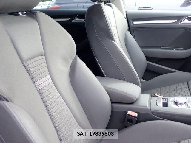 Audi A3 2016-05 8848264-22