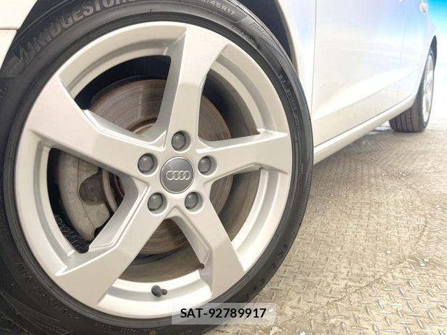 Audi A3 2017-10 8870428-14