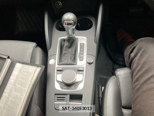 Audi A3 2019-06 8870426-14