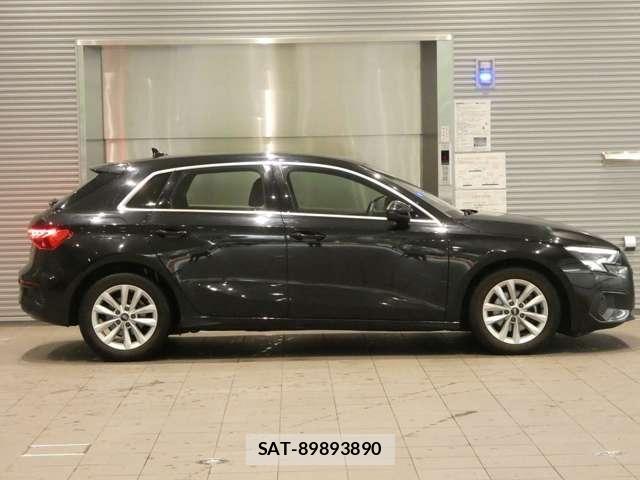 Audi A3 2022-02 8878727-9