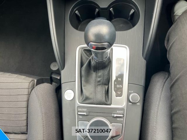 Audi A3 2018-09 8883313-19