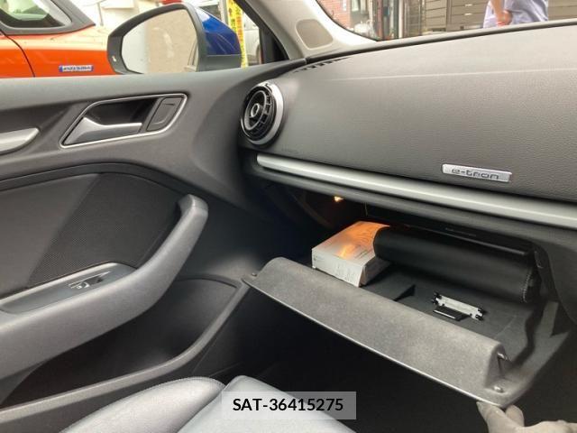 Audi E-TRON 2015-12 7960549-22