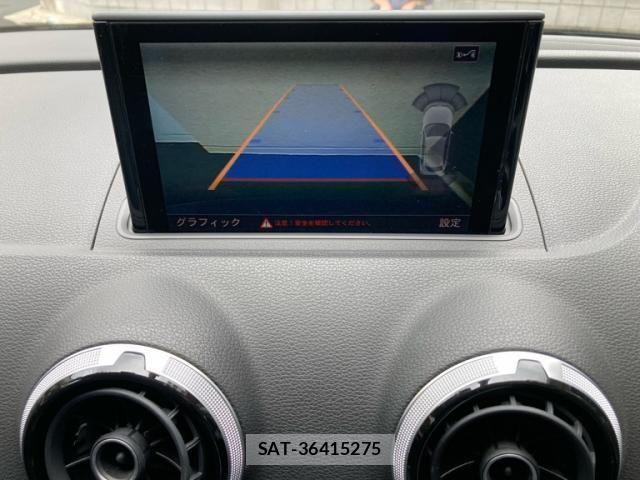 Audi E-TRON 2015-12 7960549-23
