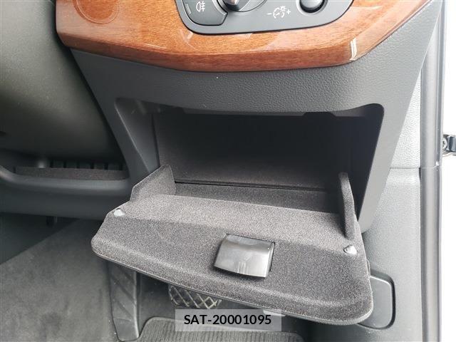 Audi A4 2021-03 1427627-28