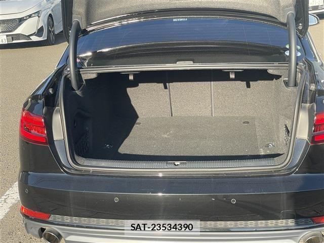 Audi A4 2017-12 1657757-13