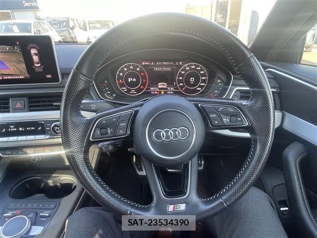 Audi A4 2017-12 1657757-15
