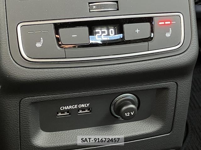 Audi A4 2023-05 2659851-11