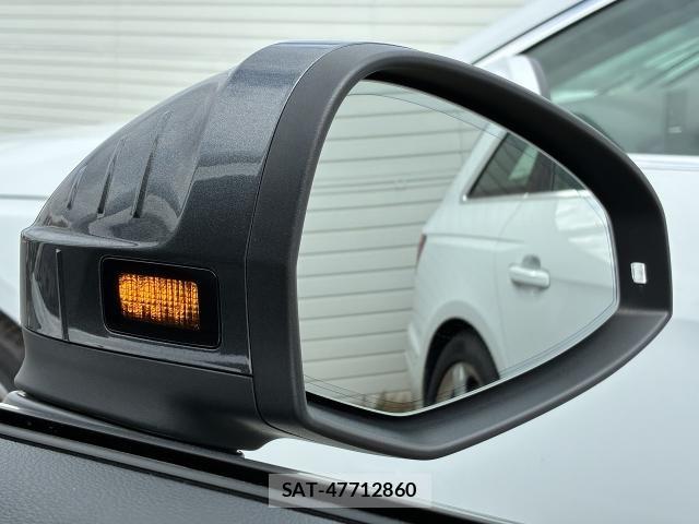Audi A4 2022-02 6009462-10