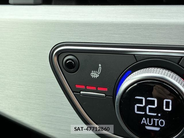 Audi A4 2022-02 6009462-28