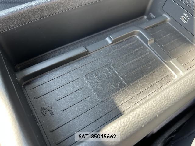 Audi A4 2021-07 6211695-9