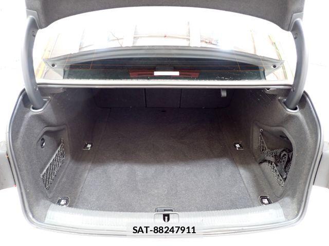 Audi A4 2021-06 6275733-23