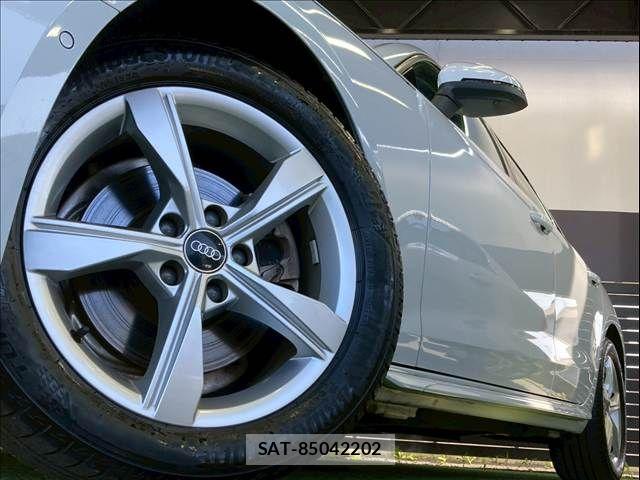 Audi A4 2021-07 6275735-18