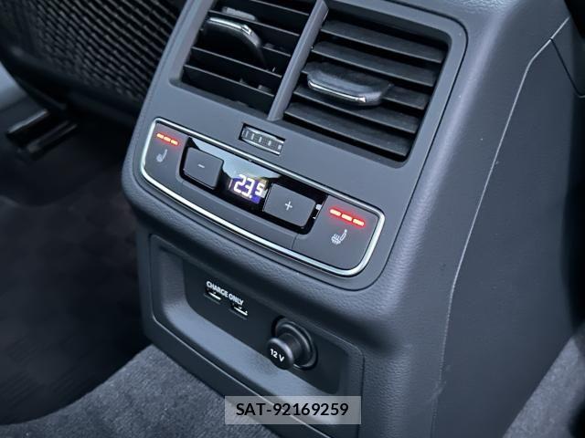 Audi A4 2023-08 6525469-9