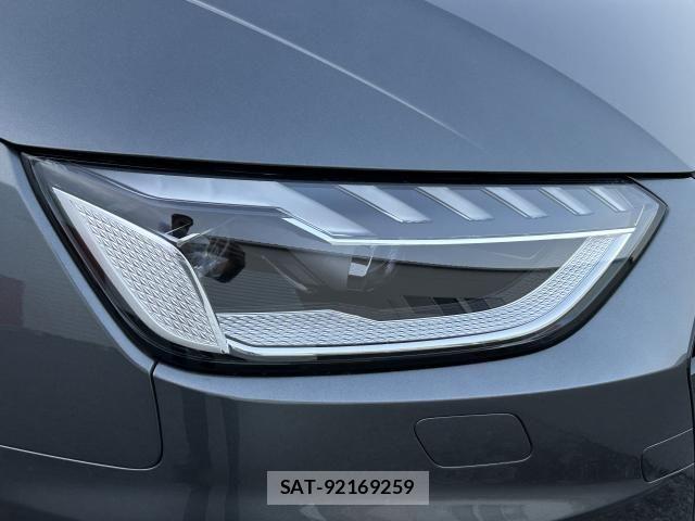 Audi A4 2023-08 6525469-10
