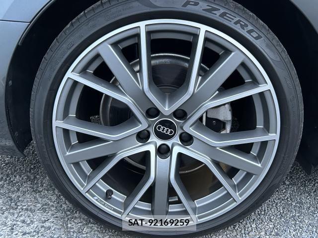 Audi A4 2023-08 6525469-11