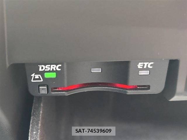 Audi A4 2017-07 6610588-20