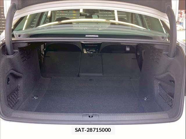 Audi A4 2021-04 6670289-17
