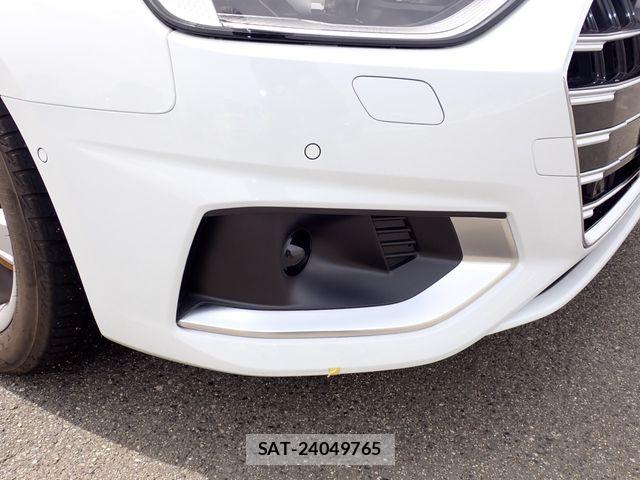 Audi A4 2023-05 6670286-8