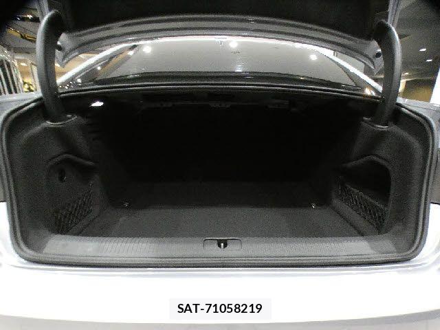 Audi A4 2018-03 6675020-29
