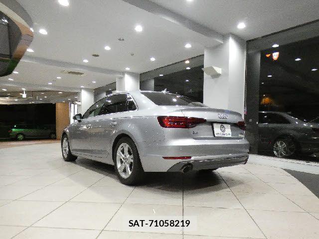 Audi A4 2018-03 6675020-3