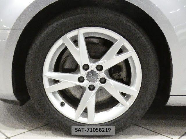 Audi A4 2018-03 6675020-8