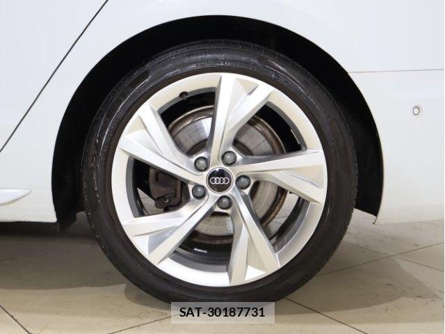 Audi A4 2021-10 6715654-14