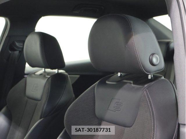 Audi A4 2021-10 6715654-5
