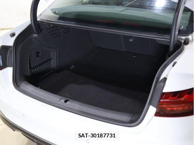 Audi A4 2021-10 6715654-8