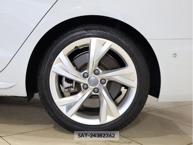 Audi A4 2023-06 6813782-14