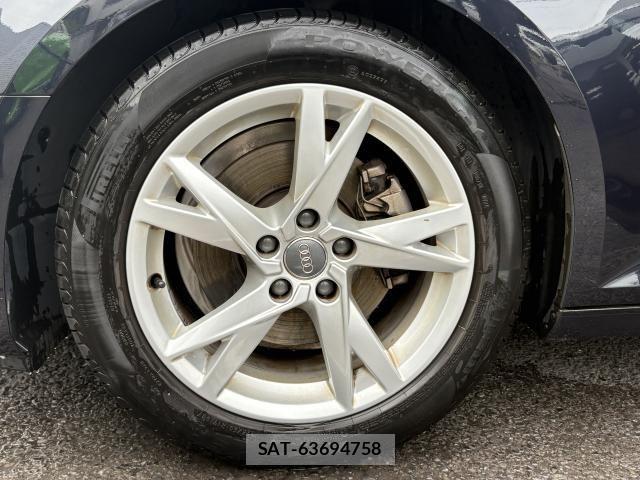 Audi A4 2018-09 6902219-12