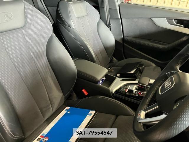Audi A4 2023-06 6902215-10