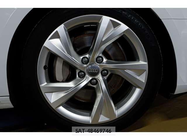 Audi A4 2019-10 6902217-3