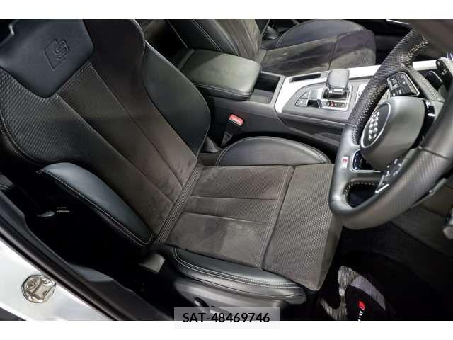Audi A4 2019-10 6902217-5