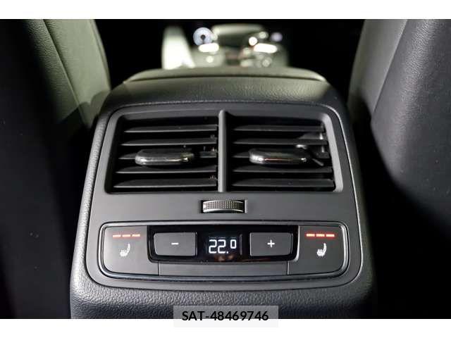 Audi A4 2019-10 6902217-7