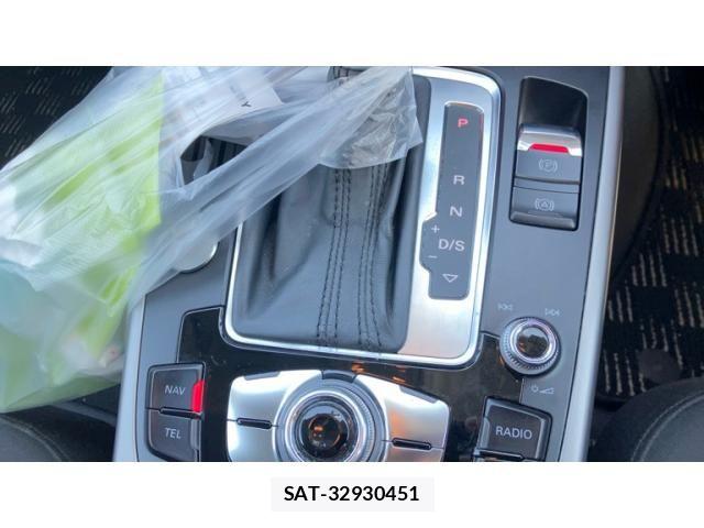 Audi A4 2013-11 6902220-15