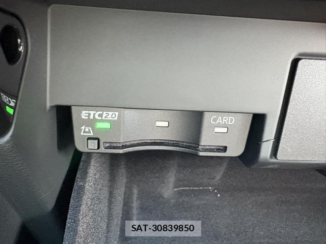 Audi A4 2024-03 7057484-13